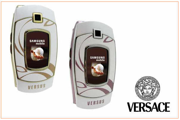 Sortie au printemps 2010 du premier téléphone portable de luxe signé Versace