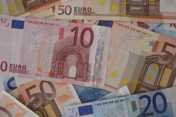 hausses_2011_tarifs_cotisations