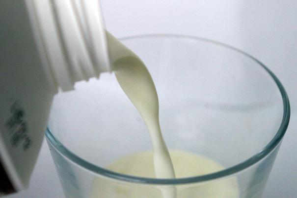 Vers une nouvelle hausse de 3 centimes d’euros au litre du prix du lait ?