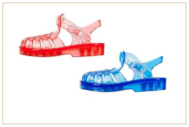 Rappel de sandalettes en plastique pour enfants de marque Hema