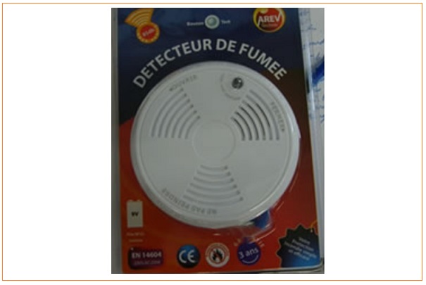 Rappel de détecteurs de fumée de marque Arev Technic vendus chez Bricorama et Leroy Merlin